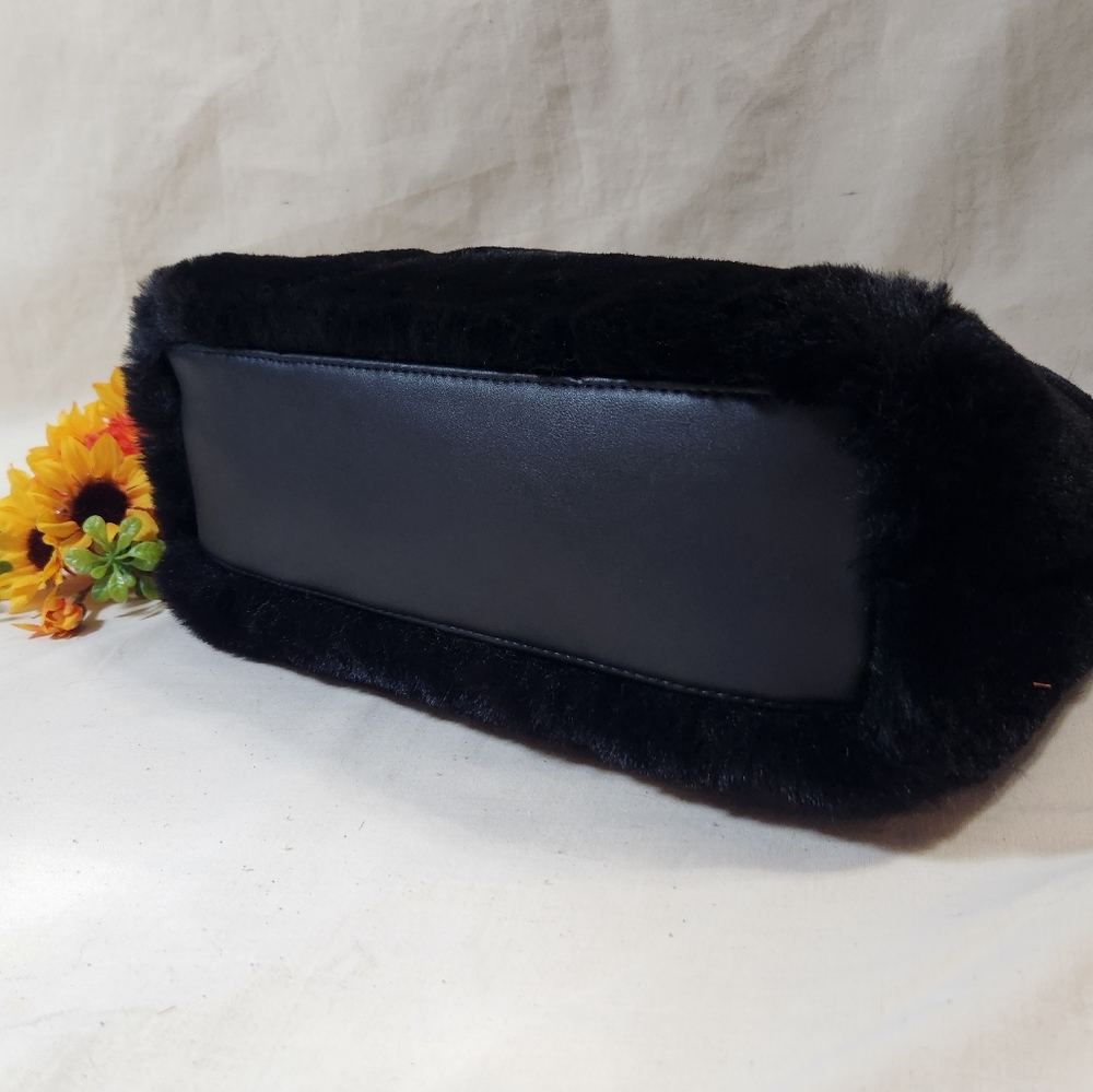 A New Day Black Faux Fur Handbag/Shoulder Bag/ Crossbody NWT - Picture 10 of 12